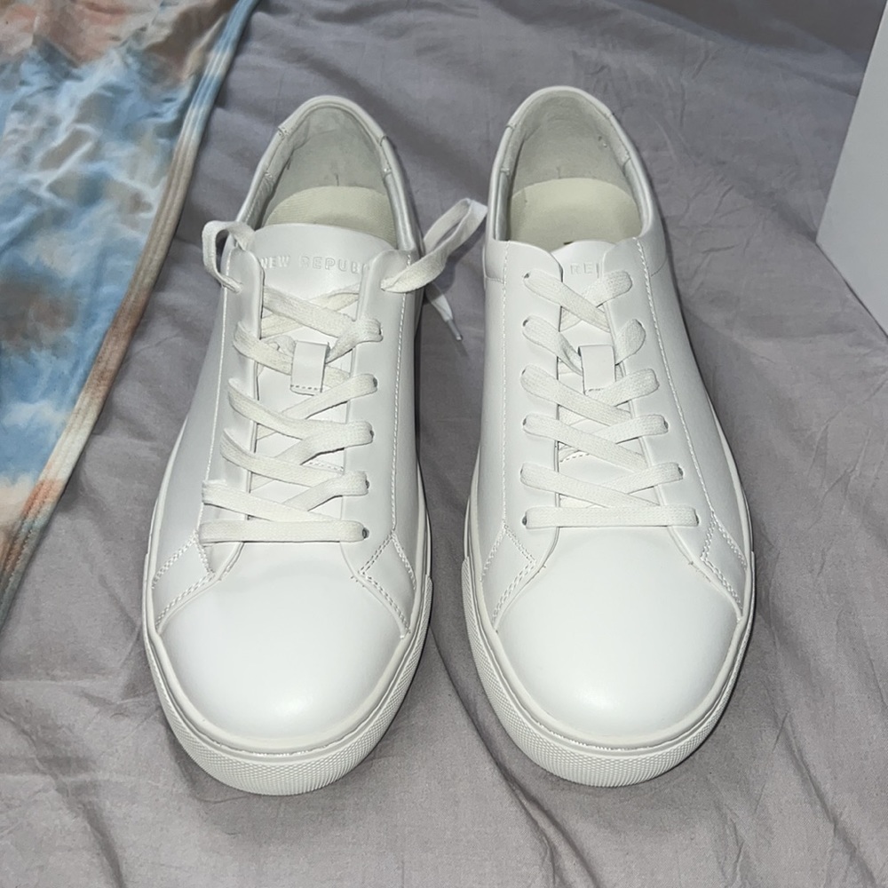 Brand new never worn New Republic MENS white leather sneakers